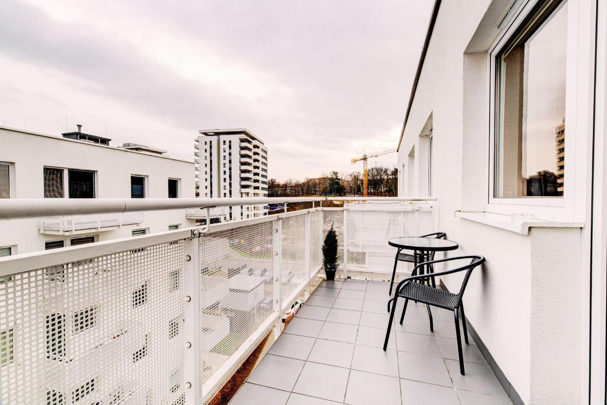 Allure Nautica Aparthotel Szczecin Ngoại thất bức ảnh